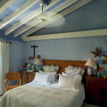 Luxury 10 Bedroom Colonial Mansion *